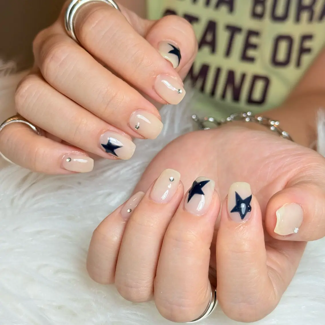 ネイル チークネイル フレンチネイル グラデーション キラキラネイル 韓国ネイル ハンドネイル Risa_ Nailのネイルデザイン