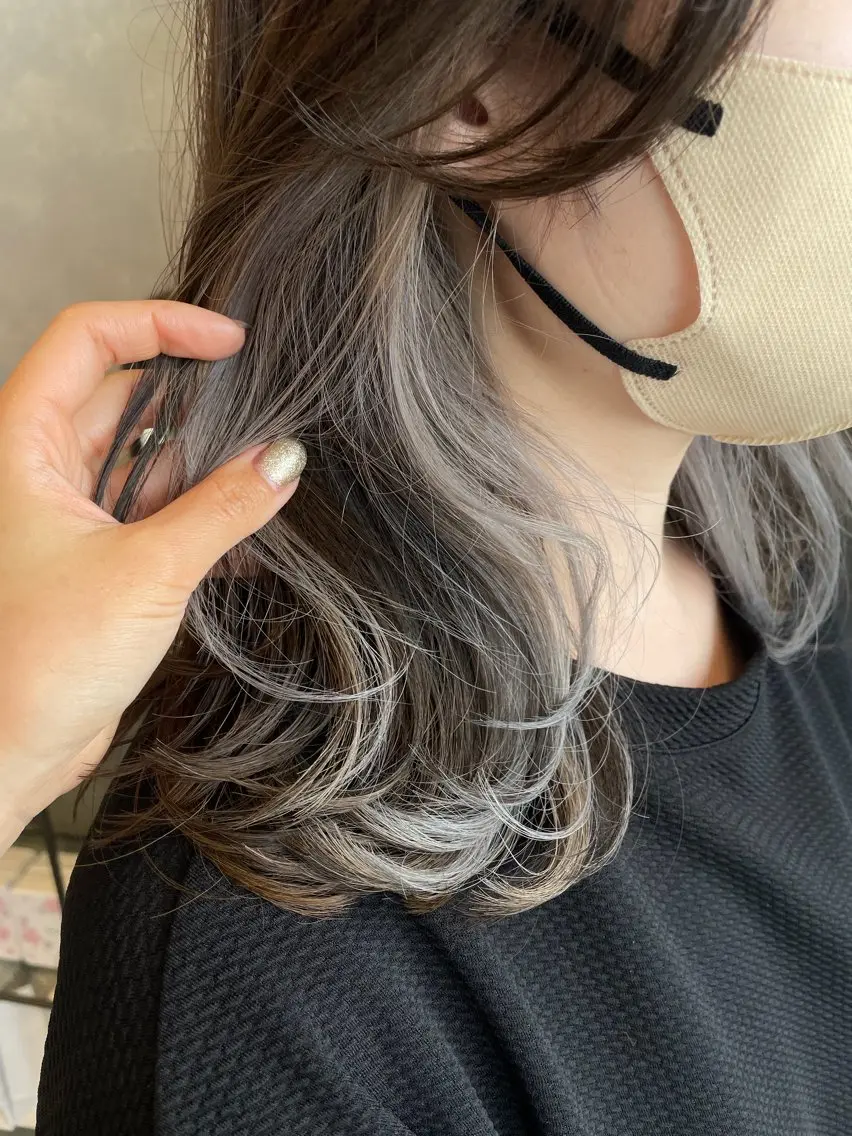 セミロング カット ヘアカラー トリートメント 柄澤 菜南子のヘアスタイル