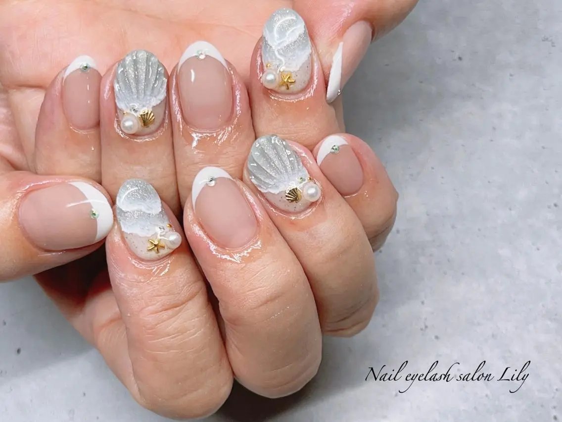 ネイル フレンチネイル ジェルネイル nail Lilyのネイルデザイン