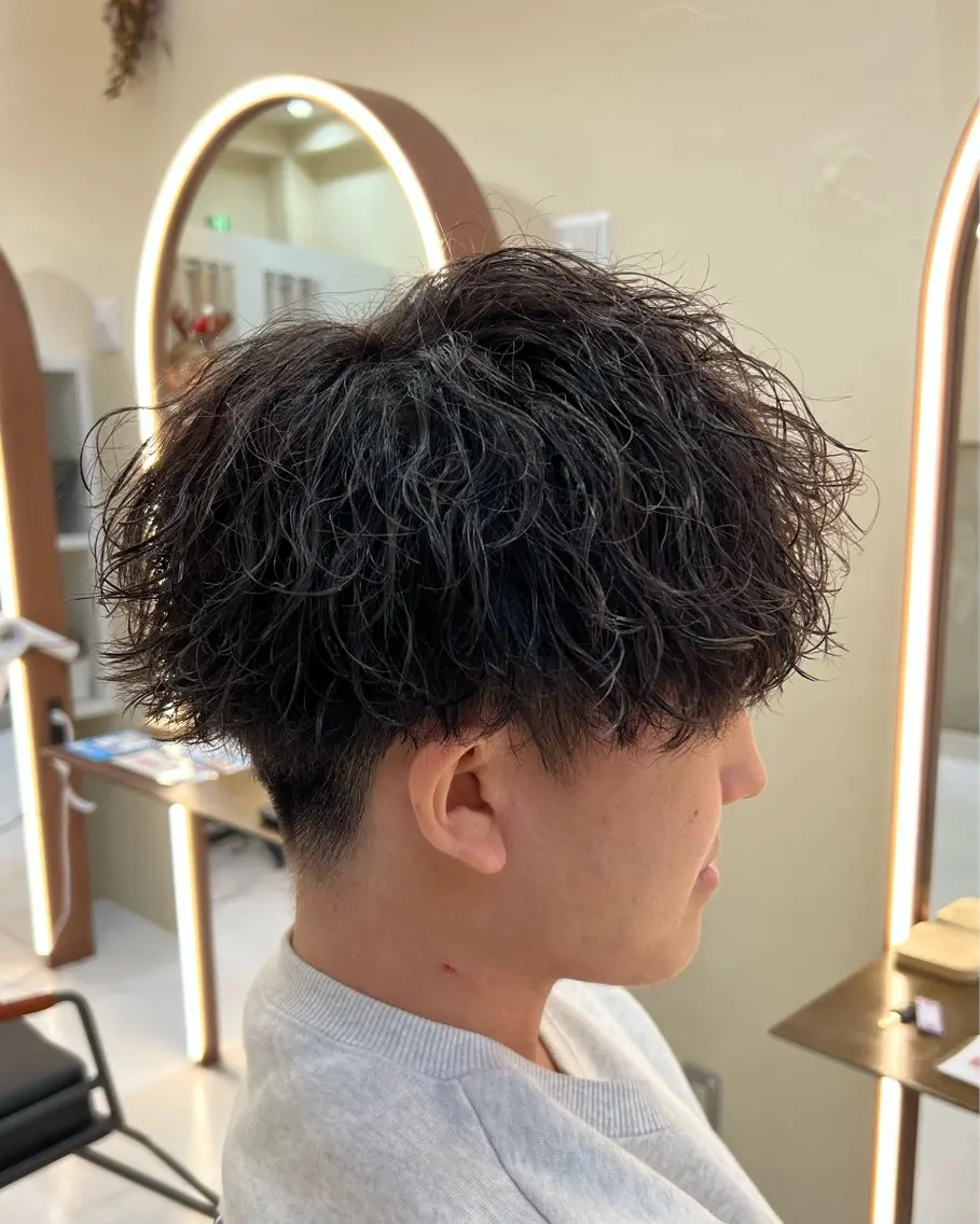 パーマ メンズ カット ヘアカラー パーマ トリートメント 滝沢 智希のヘアスタイル