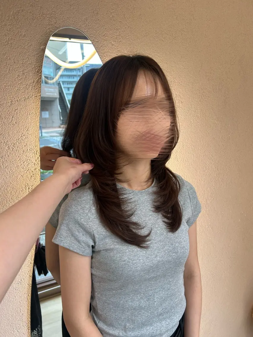 セミロング ハッシュカット カット ヘアカラー トリートメント レイヤー/透明感 🌷油科あい🌷のヘアスタイル