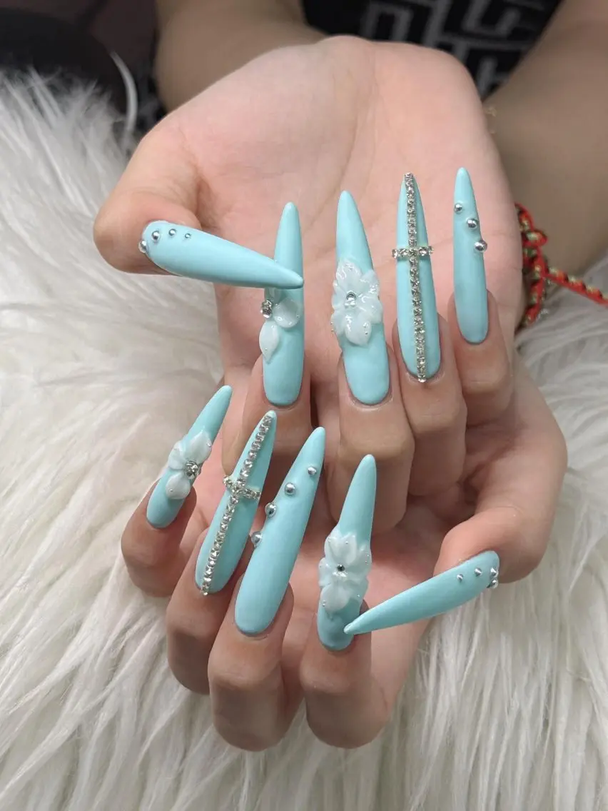 ネイル Lee Nailsのネイルデザイン