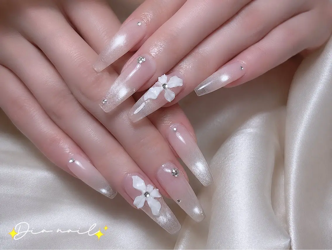 ネイル フットネイル 韓国ネイル レース マグネットネイル ニュアンスネイル ハンドネイル Dia nail サロンのネイルデザイン
