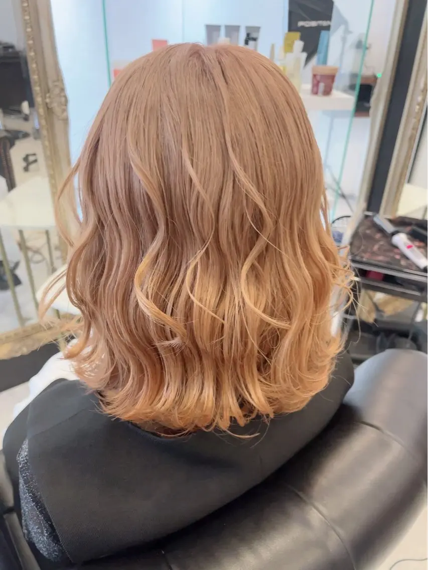 ミディアム カット ヘアカラー トリートメント 💎JADE GRACE💎のヘアスタイル