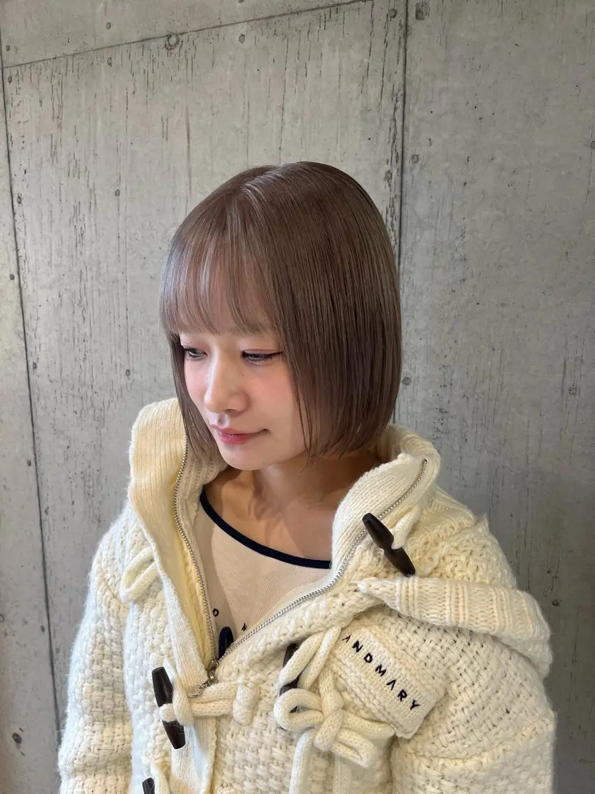ミディアム カラー ヘアアレンジ カット ヘアカラー トリートメント 垢抜けボブ×透明 感カラーリクト💥のヘアスタイル