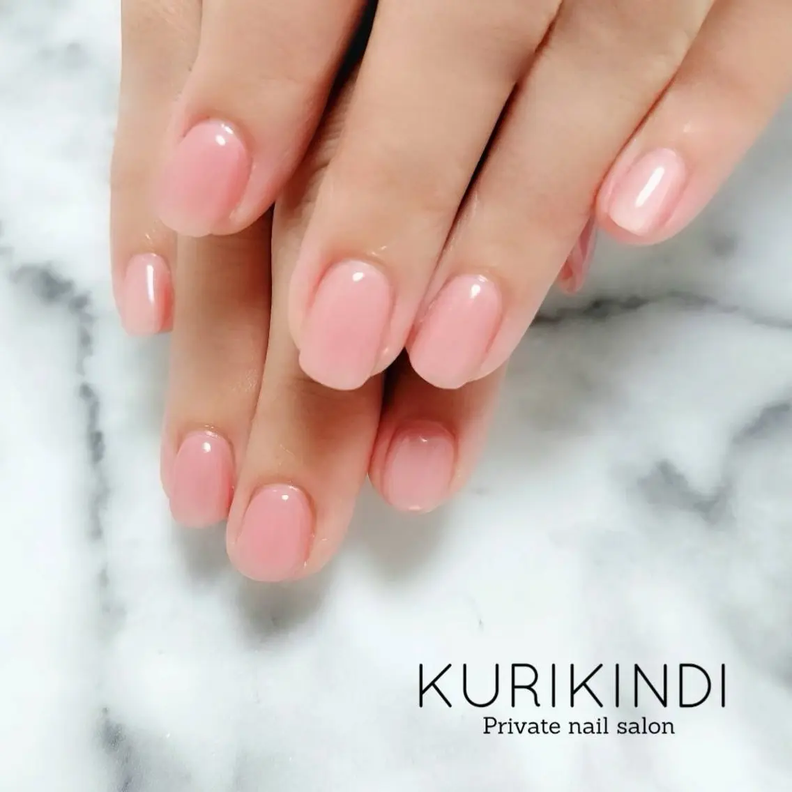 ネイル マグネットネイル ピンク ハンドネイル ネイルサロン KURIKINDIのネイルデザイン