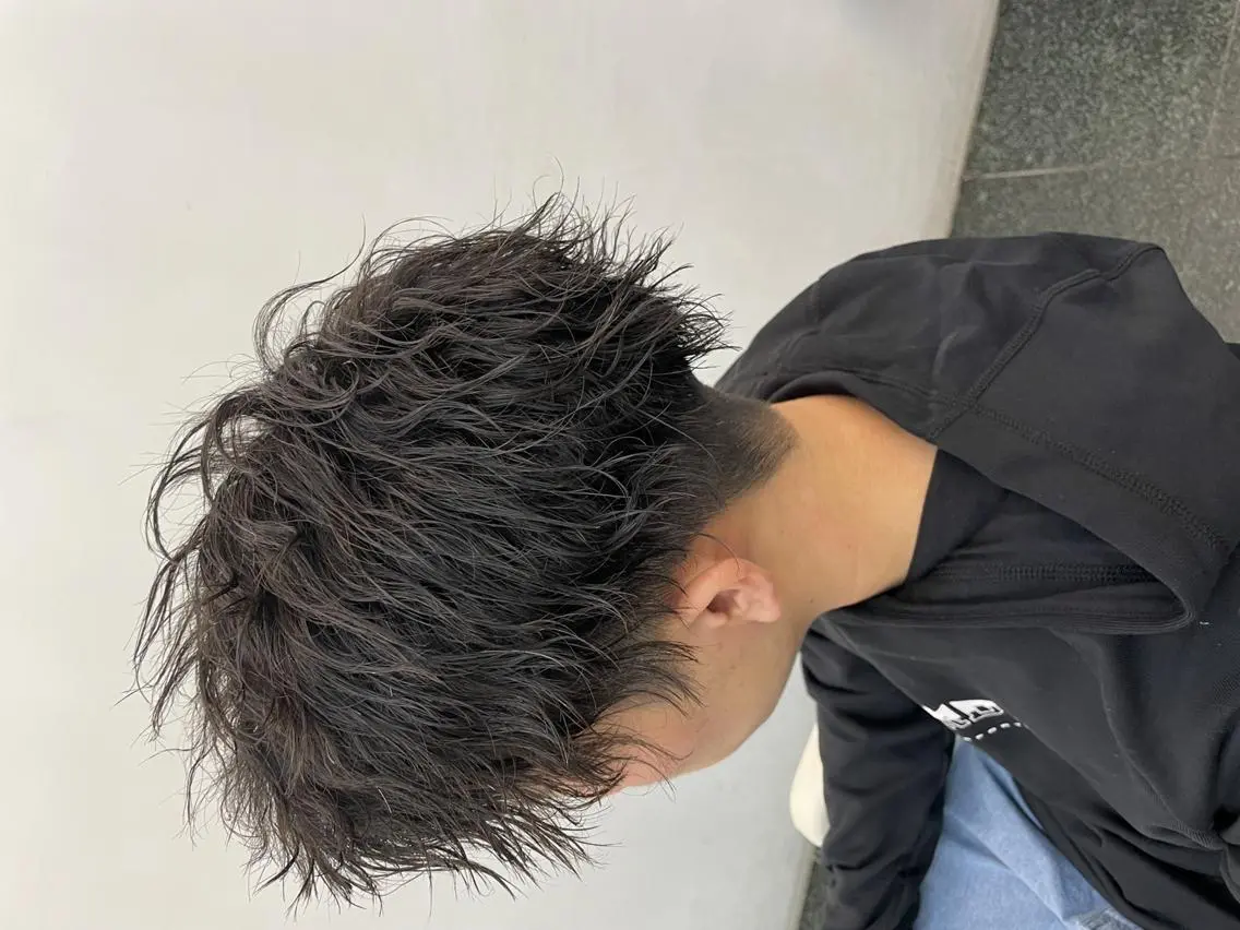 ショート パーマ メンズ カット パーマ 💇🏻‍♂️パーマ ニキ✨本田龍斗のヘアスタイル