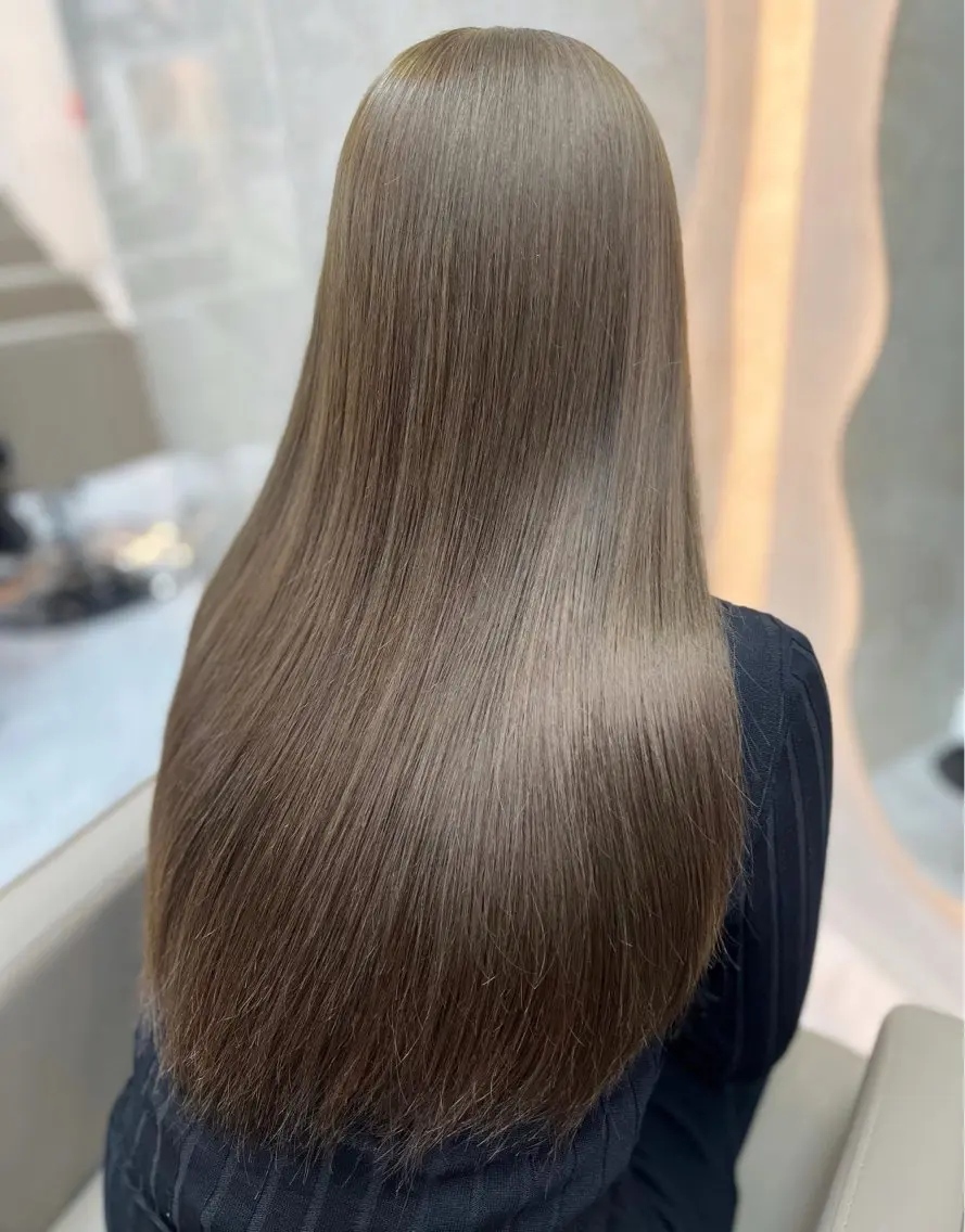 ミディアム カラー ベージュカラー ブリーチ 透明感カラー ブリーチなしカラー オリーブベージュ ヘアカラー トリートメント 🦋Yui🦋透明感 /ベージュ/Wカラーのヘアスタイル