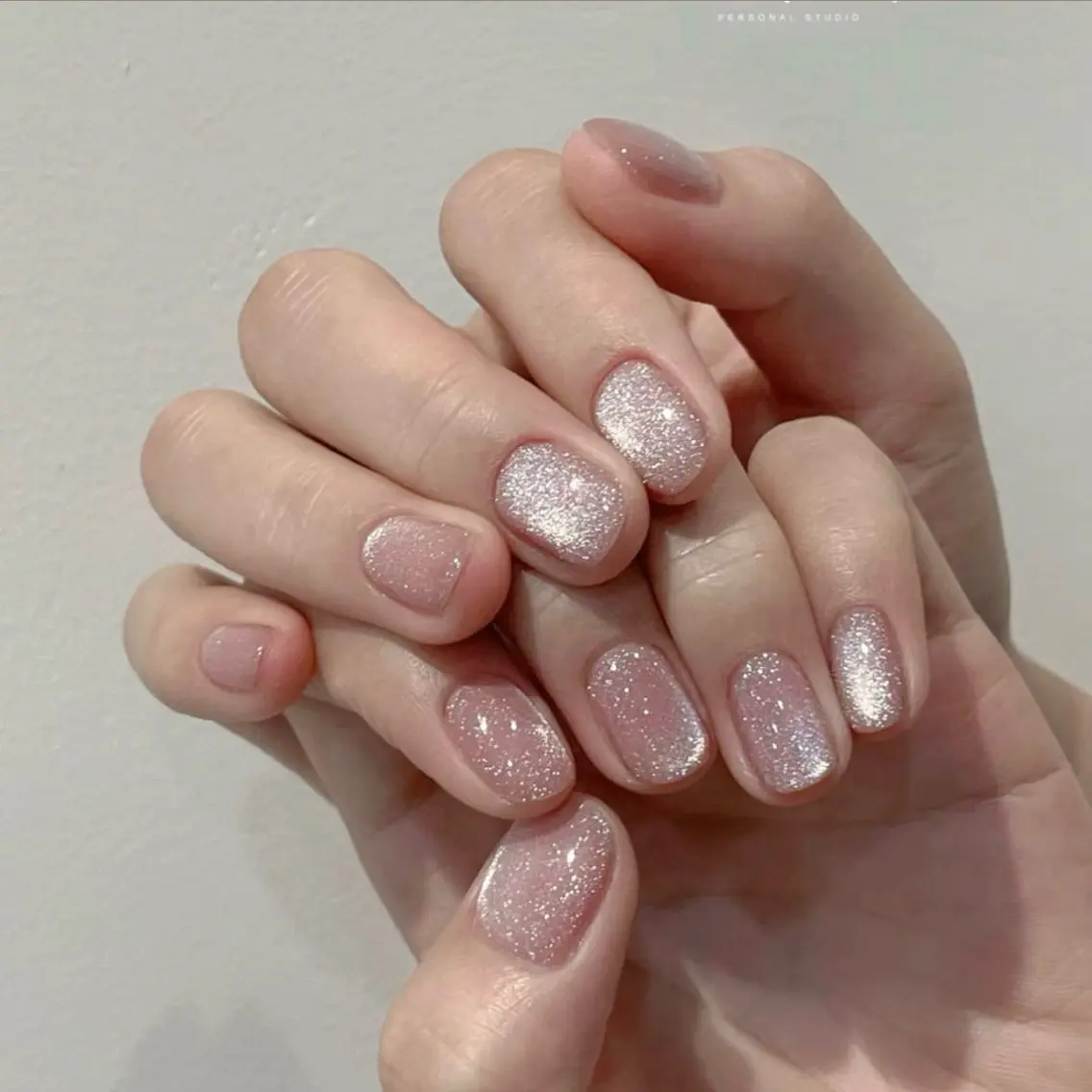 ネイル オーロラネイル 長さ出し フレンチネイル ジェルネイル ガラスフレンチ ハンドネイル Rela・S NAILのネイルデザイン