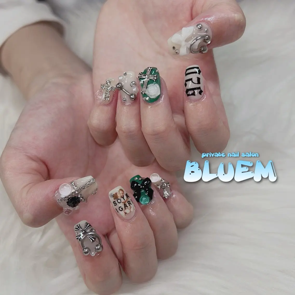 ネイル ハンドネイル BLUEM なな🐶のネイルデザイン