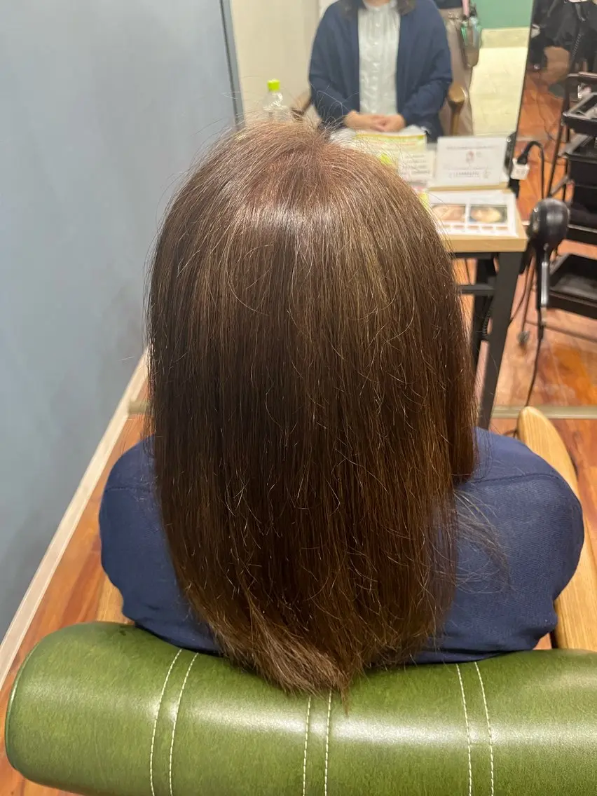 ロング カラー ブラウンカラー 臼井 いづみのヘアスタイル