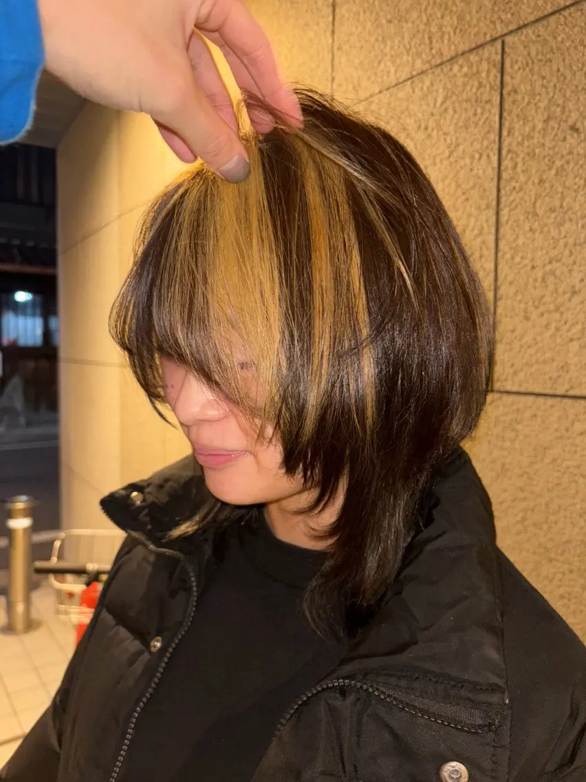 ミディアム カラー デザインカラー イエローカラー ウルフカット 📍奈良/ 佐藤有哉のヘアスタイル