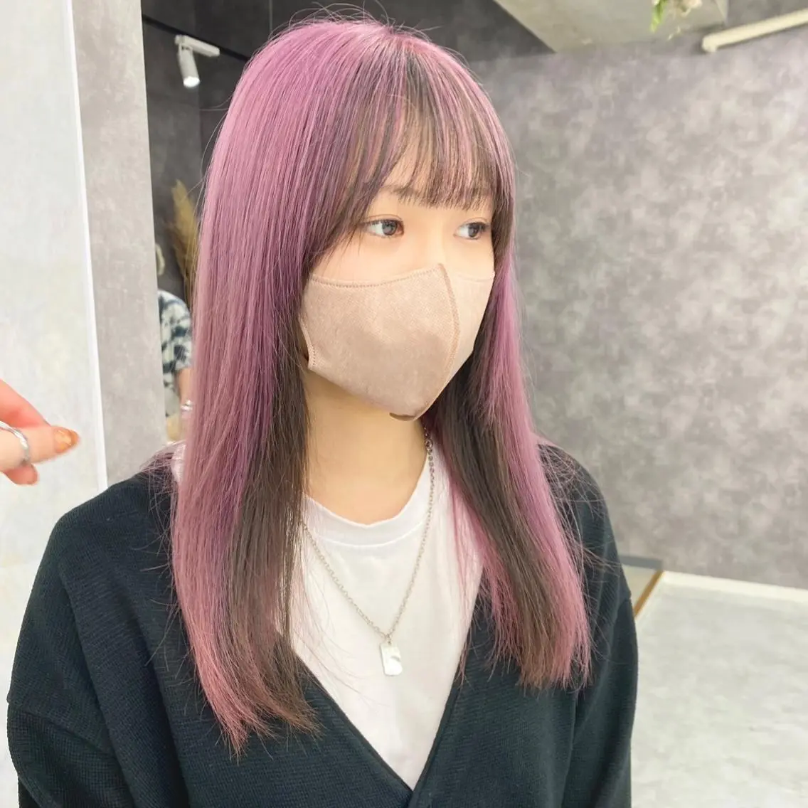 ロング カラー ヘアアレンジ メンズ メンズブリーチ ブリーチ ラベンダーカラー ピンクカラー ピンクラベンダー ヘアカラー トリートメント ヘアセット お悩み解決美容師 💐AMIのヘアスタイル