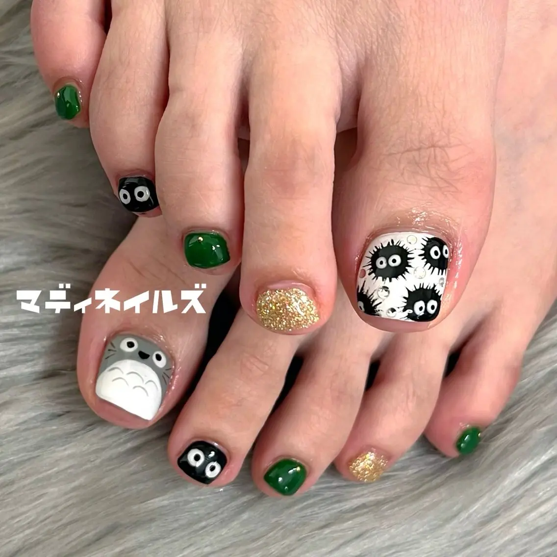 ネイル MADDYNAILS ✴︎柏痛ネイルのネイルデザイン
