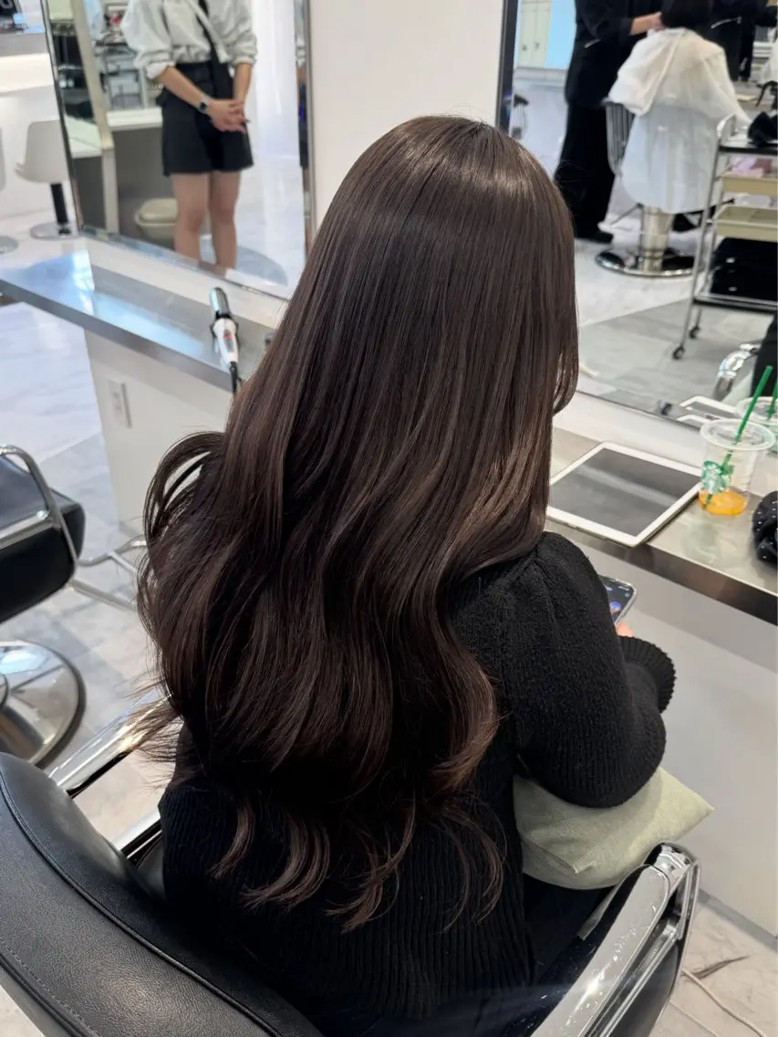 ロング カラー カット ヘアカラー Parve  Mix 🫧梶川虹のヘアスタイル