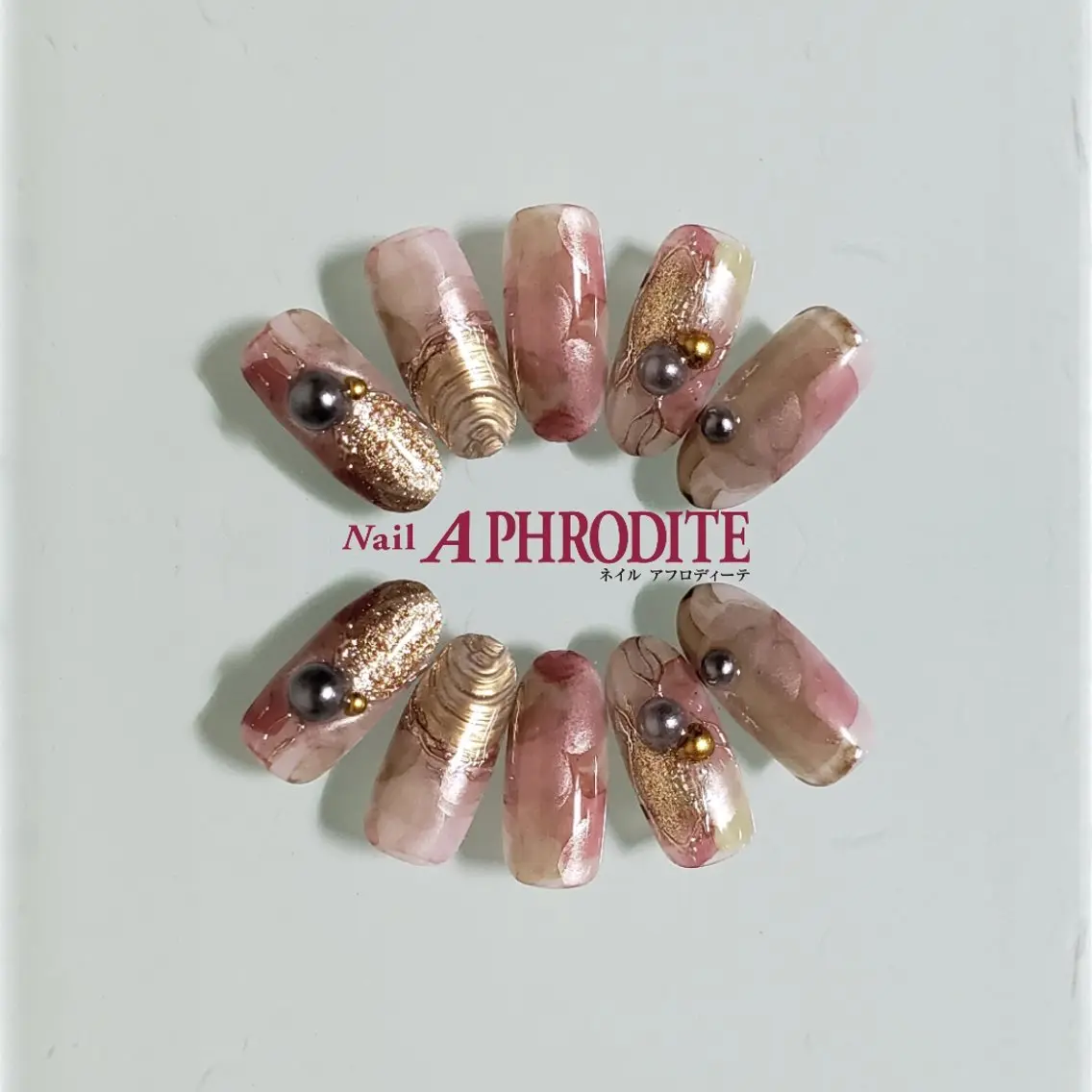 ネイル ジェルネイル ニュアンスネイル スカルプネイル ソフトジェル ネイルチップ Nail Aphroditeのネイルデザイン