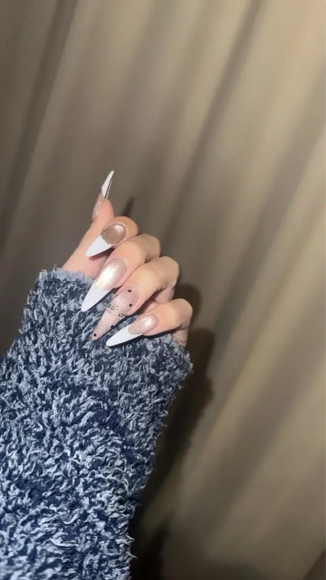 ネイル ハンドネイル Niina 🫧のネイルデザイン