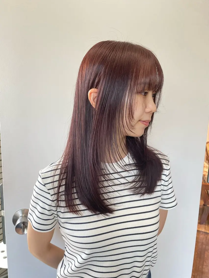 ロング カラー ブラウンカラー パープルカラー パープルブラウン 顔まわりレイヤー レイヤーカット カット ヘアカラー トリートメント レイヤーカット🎀 kanaのヘアスタイル
