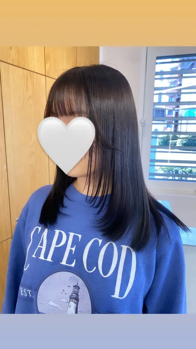 セミロング レイヤーカット カット ヘアカラー 濱﨑 紅葉のヘアスタイル