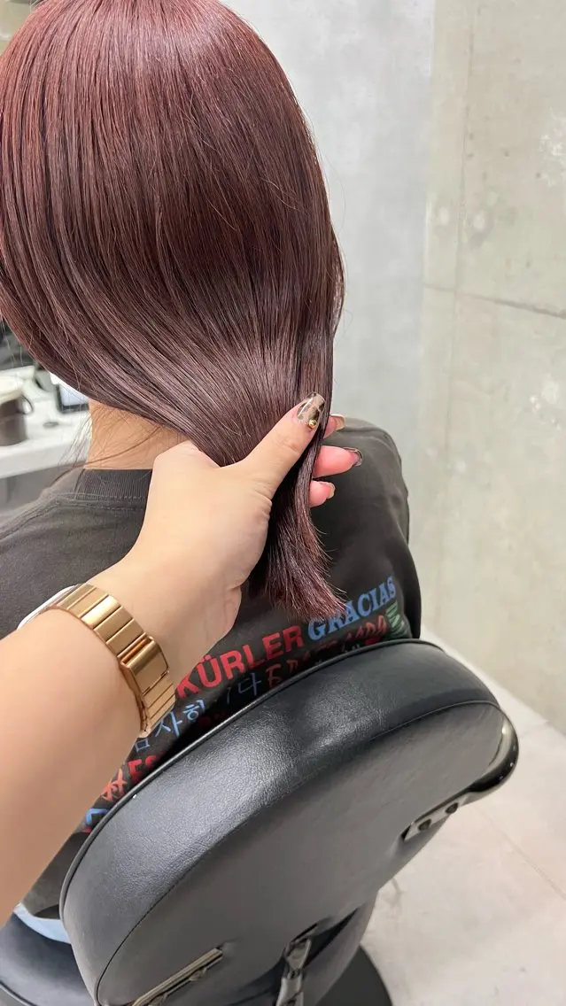 ロング カラー ブラウンカラー レッドカラー レッドブラウン anon Loemのヘアスタイル