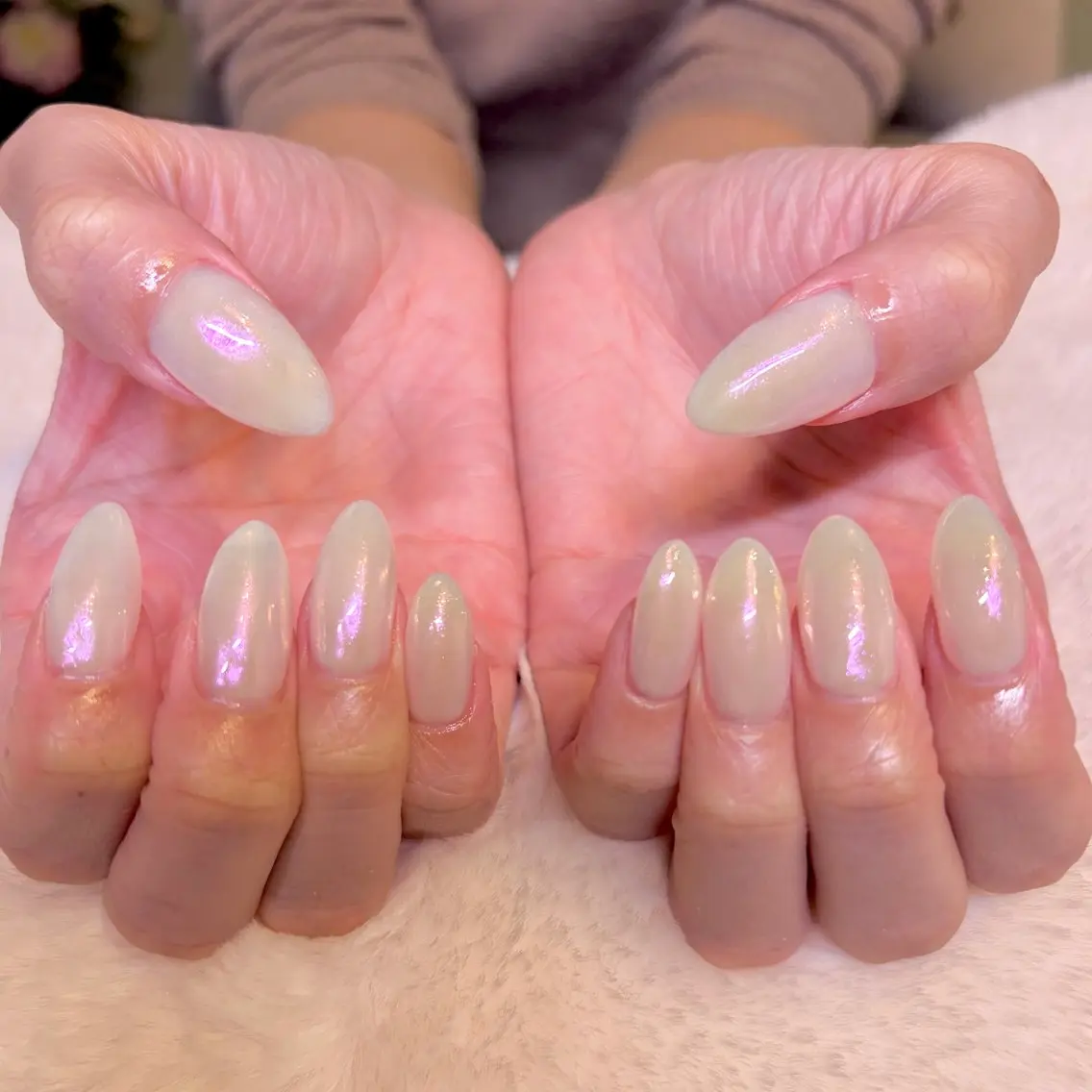 ネイル オーロラネイル ハンドネイル nail salon e'mu💐のネイルデザイン