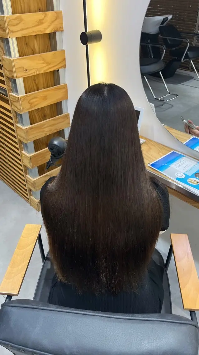 ロング 冨田 悠稀/ 髪質改善カラー🫧のヘアスタイル