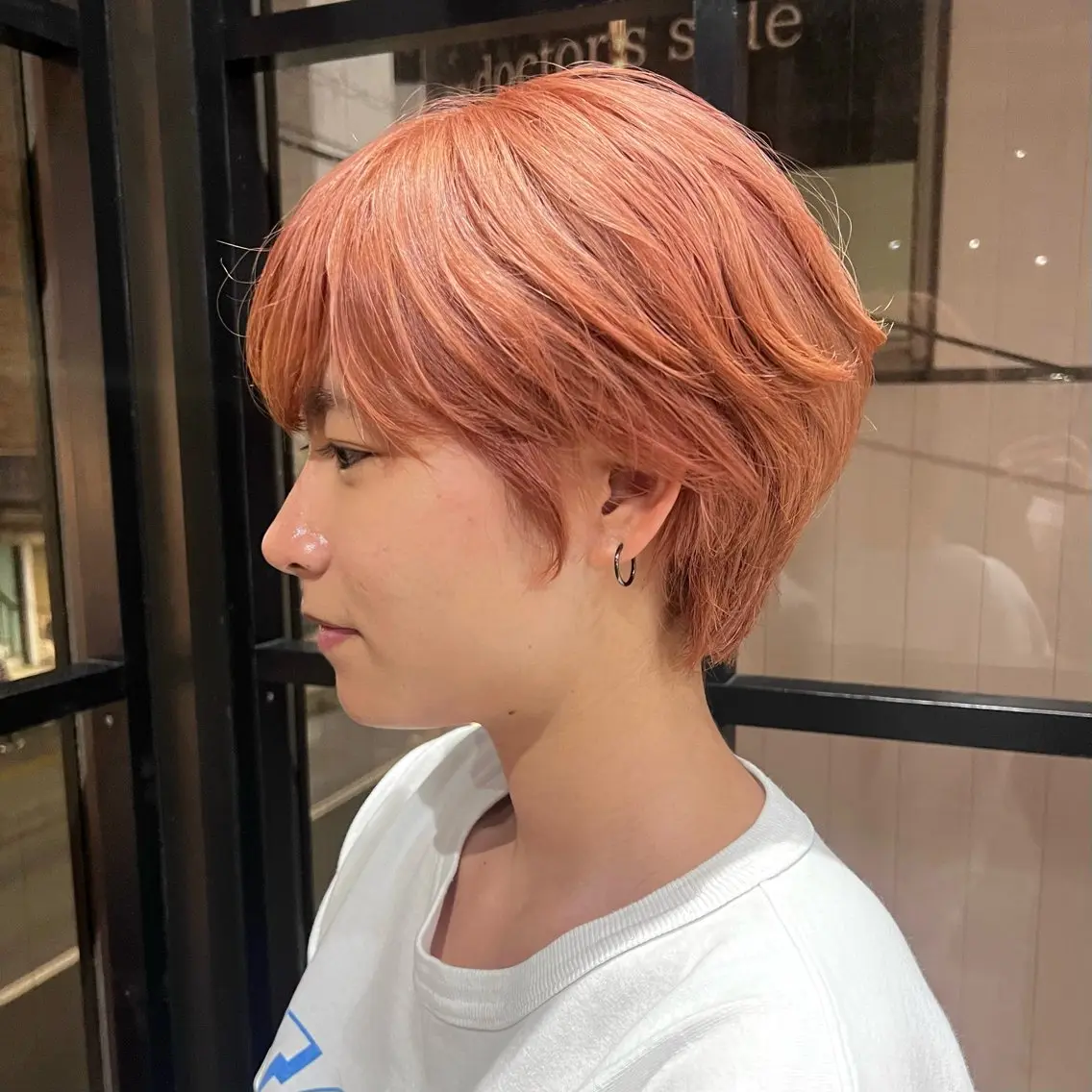 ショート カラー ブリーチ オレンジ ヘアカラー 鶴ヶ峰／透明感カラー 🌿ナンバアオイ🌿のヘアスタイル