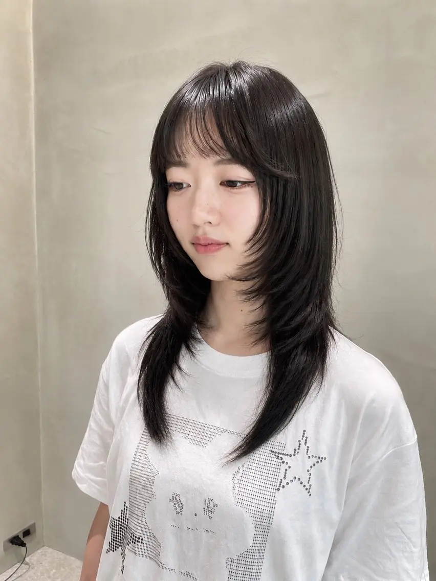 ロング カット ヘアカラー トリートメント 神戸レイヤーカット 顔周り／骨格診断のヘアスタイル