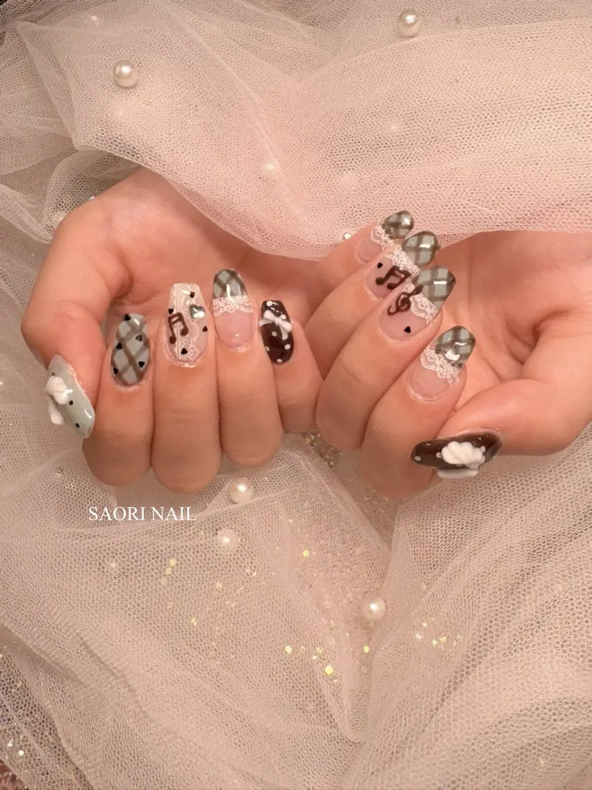 ネイル フットネイル ジェルネイル 韓国ネイル マグネットネイル 持ち込み ハンドネイル SAORI NAIL /長さ出し専門店のネイルデザイン