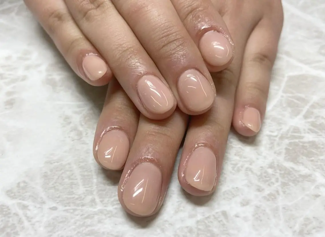 ネイル 氷ネイル・うるうるネイル ワンカラーネイル 🧸熊谷 かほ🧸のネイルデザイン