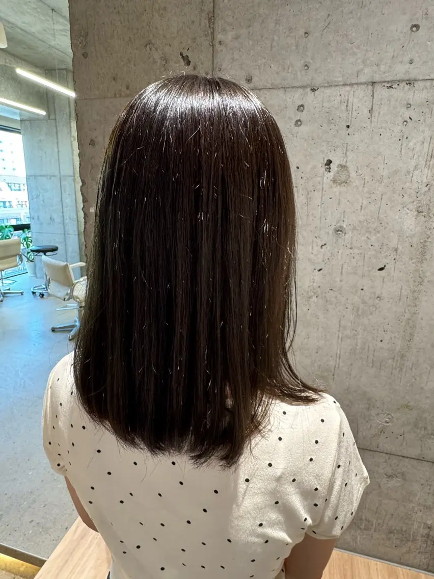 ミディアム カラー カット ヘアカラー トリートメント ふくおか なな 武蔵小杉のヘアスタイル