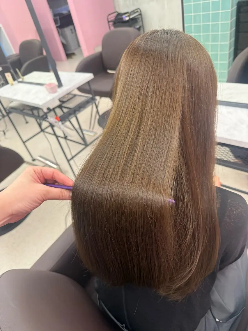 ロング カラー ブラウンカラー ナチュラルブラウン カット ヘアカラー トリートメント M CHIHIROのヘアスタイル