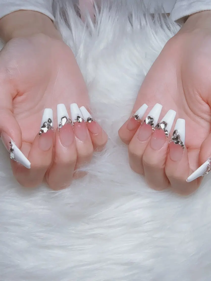 ネイル W·mai nail 関内のネイルデザイン