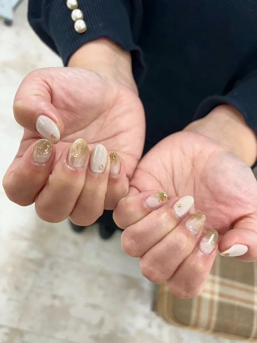 ネイル 吉田 里菜のネイルデザイン