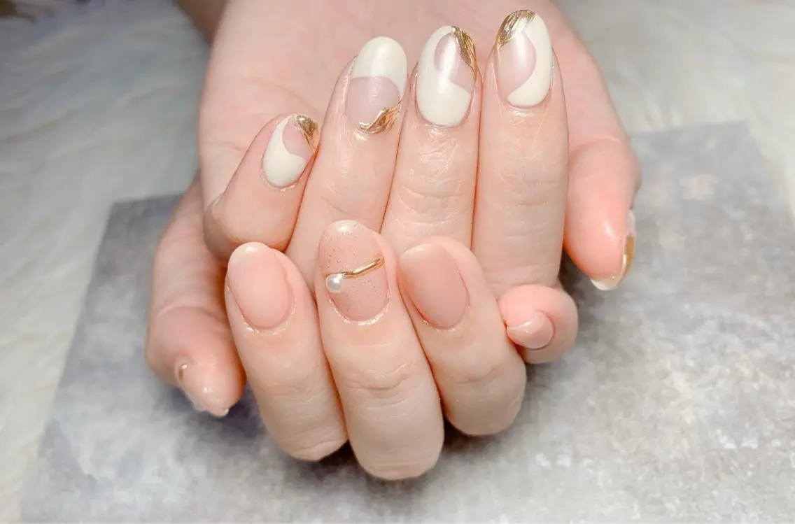 ネイル MiKi Nai池袋 長さだし得意のネイルデザイン