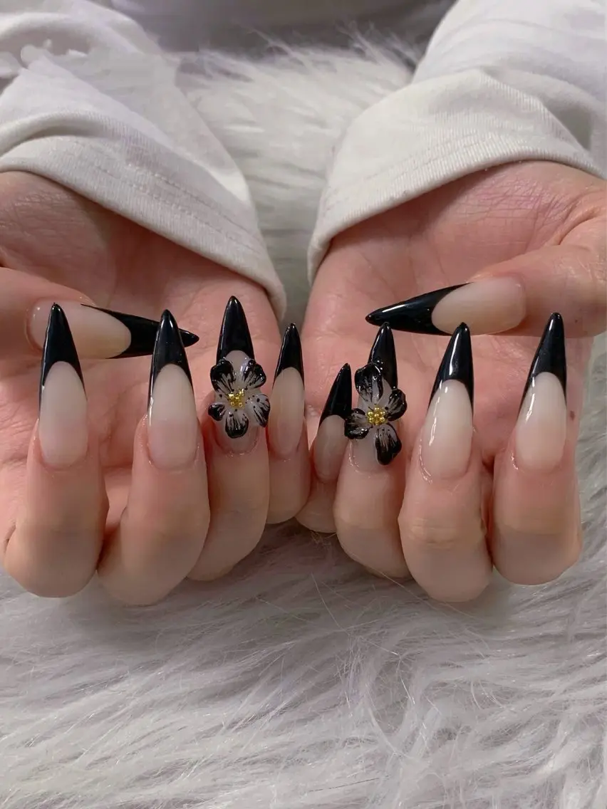 ネイル オーロラネイル クリアネイル 成人式 フラッシュネイル ジェルネイル ZUZU AMEE NAILのネイルデザイン