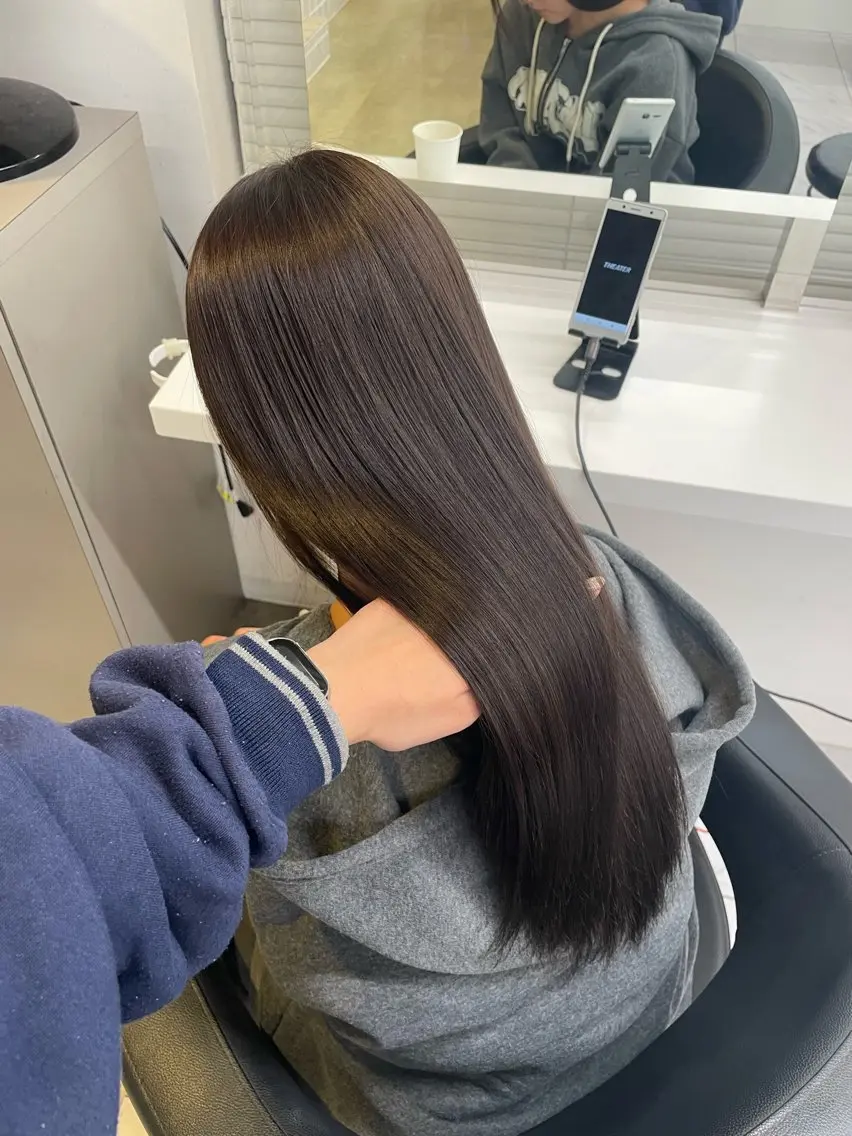 ロング カラー カット ヘアカラー トリートメント 🖤韓国暗髪 ｜透明感カラー　ゆりのヘアスタイル