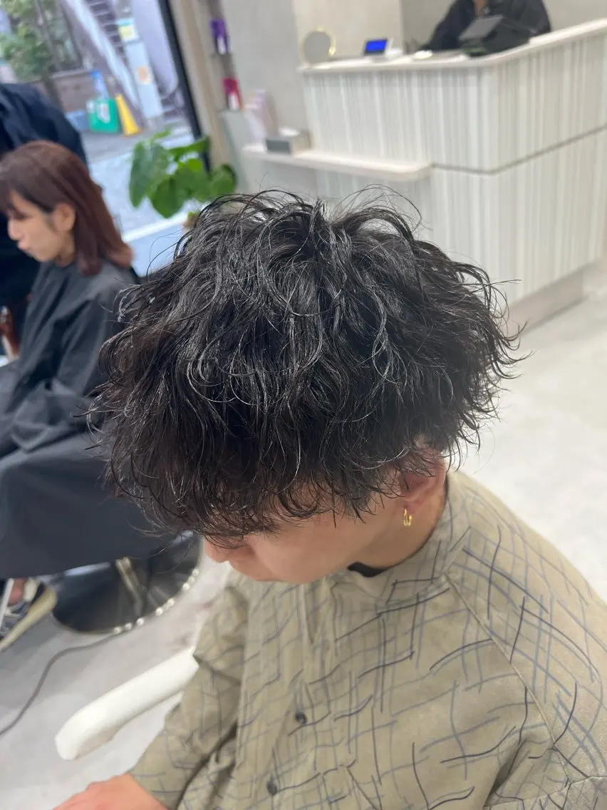 パーマ メンズ メンズパーマ 波巻きパーマ スパイラルパーマ カット パーマ SENA 再現性 パーマと縮毛矯正のヘアスタイル