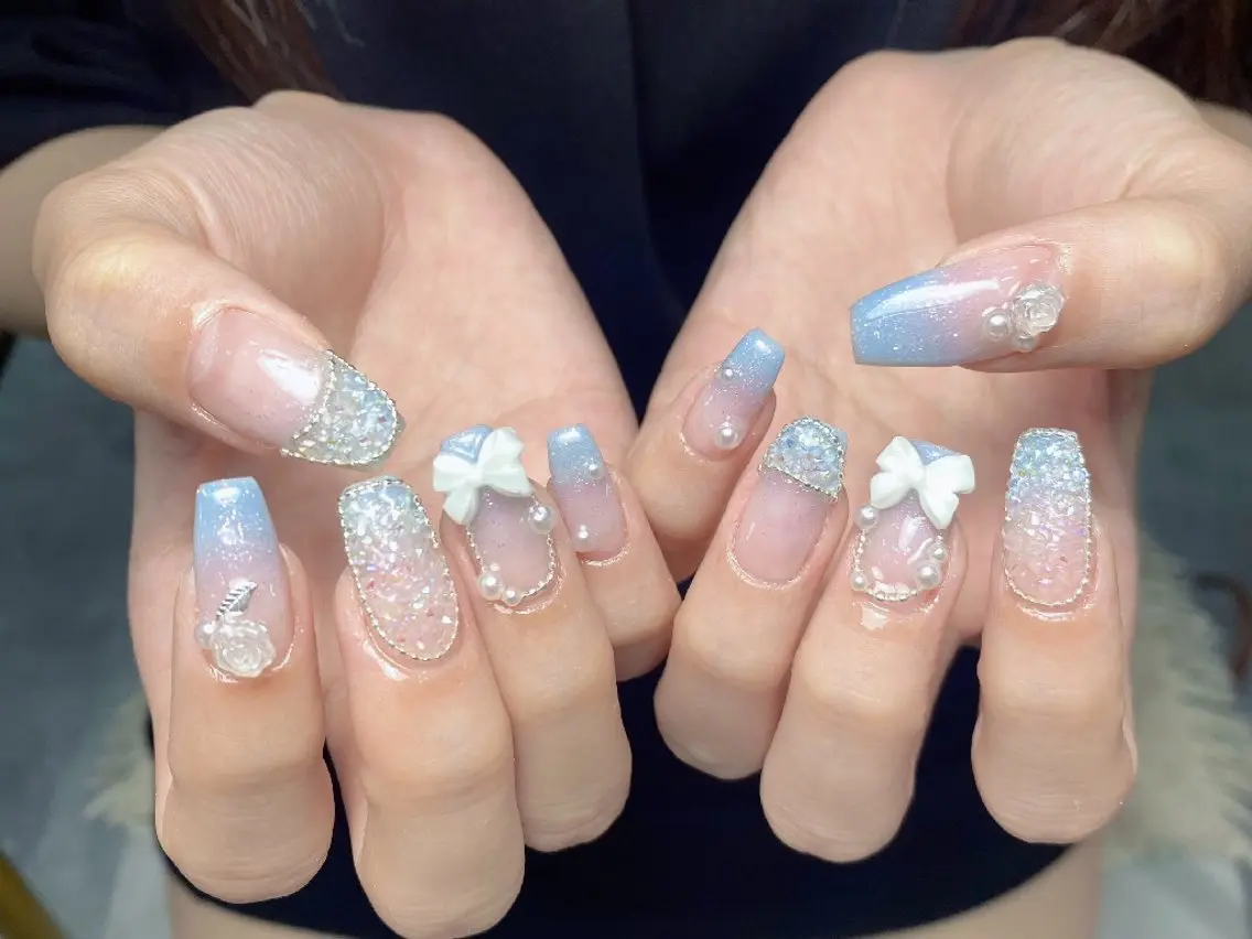ネイル チークネイル フットネイル フレンチネイル ジェルネイル マグネットネイル ハンドネイル UM Nail Salonのネイルデザイン