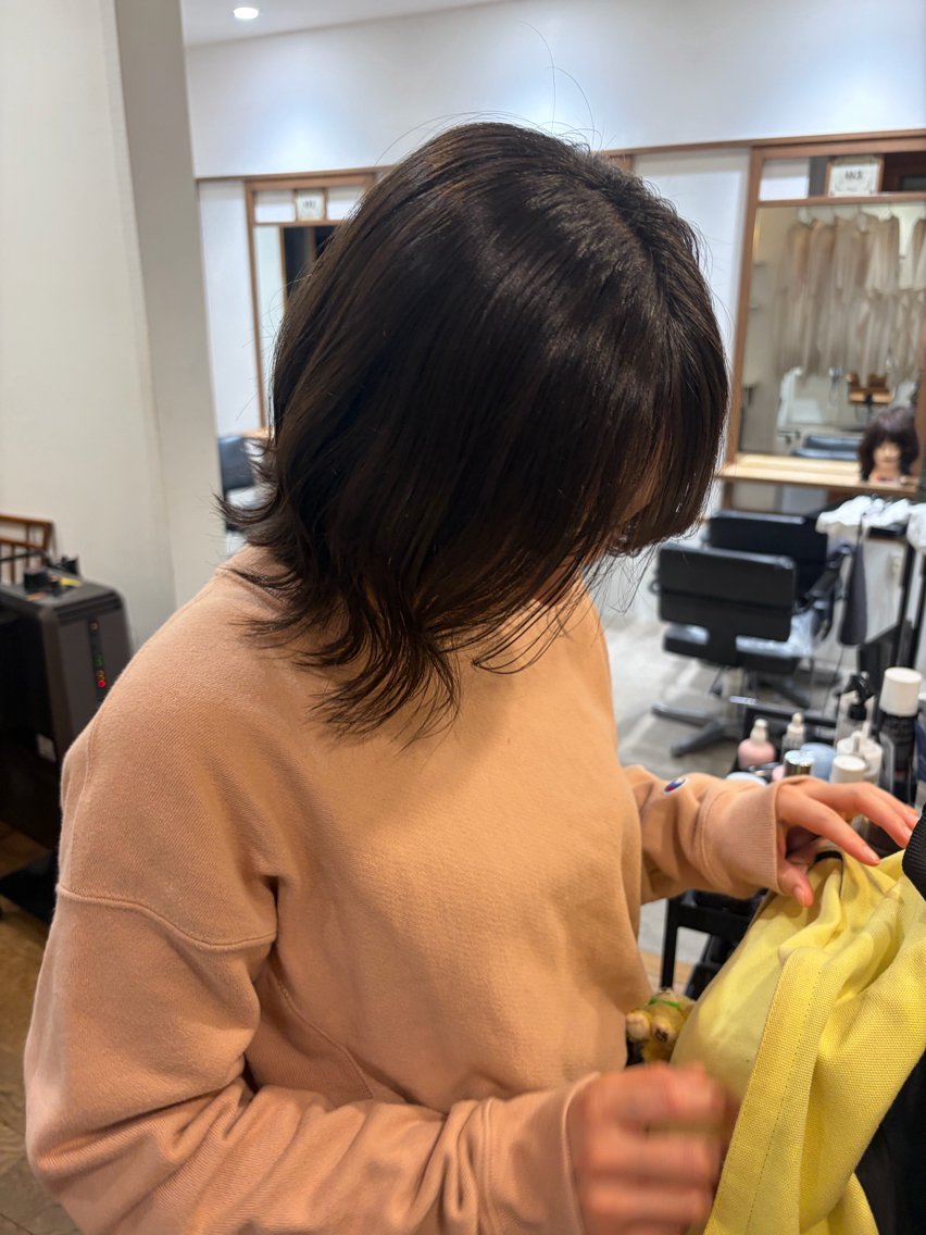 ミディアム カラー ヘアアレンジ ブリーチ オリーブグレー トリートメント カット ヘアカラー トリートメント 無料カットモデル‪✨ ✂️Nanami🌷のヘアスタイル
