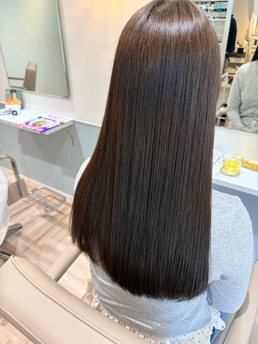 ロング カラー 舩坂 友賀のヘアスタイル