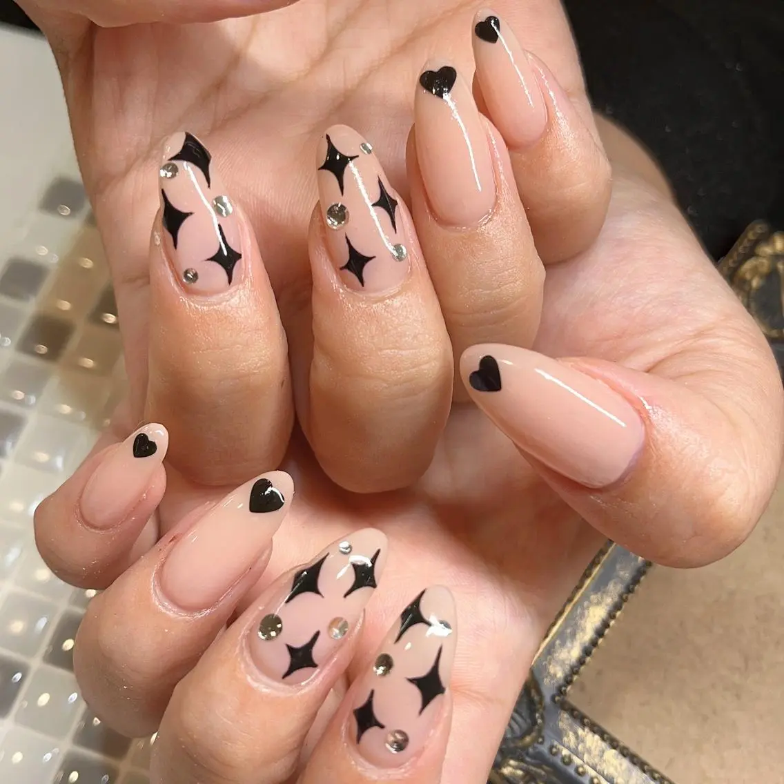 ネイル キラキラネイル nailist yuiのネイルデザイン
