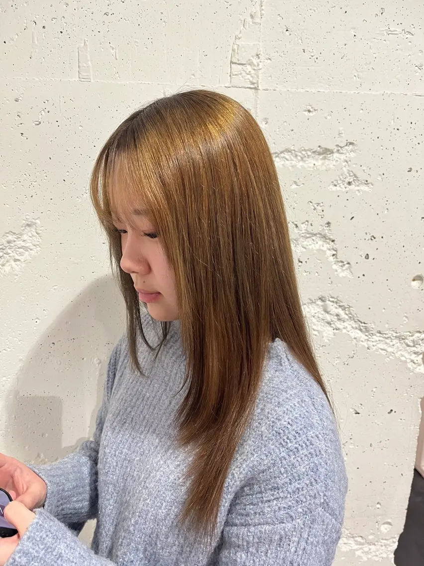 ロング カラー ベージュカラー 透明感カラー シアーベージュ シースルーバング 小顔カット 中居 蒼士のヘアスタイル