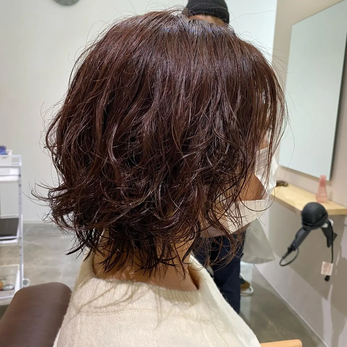 ミディアム ミディアムパーマ ハイライト 髪質改善 レイヤーカット 縮毛矯正 酸性ストレート/ブリ ーチなしWカラー河本のヘアスタイル