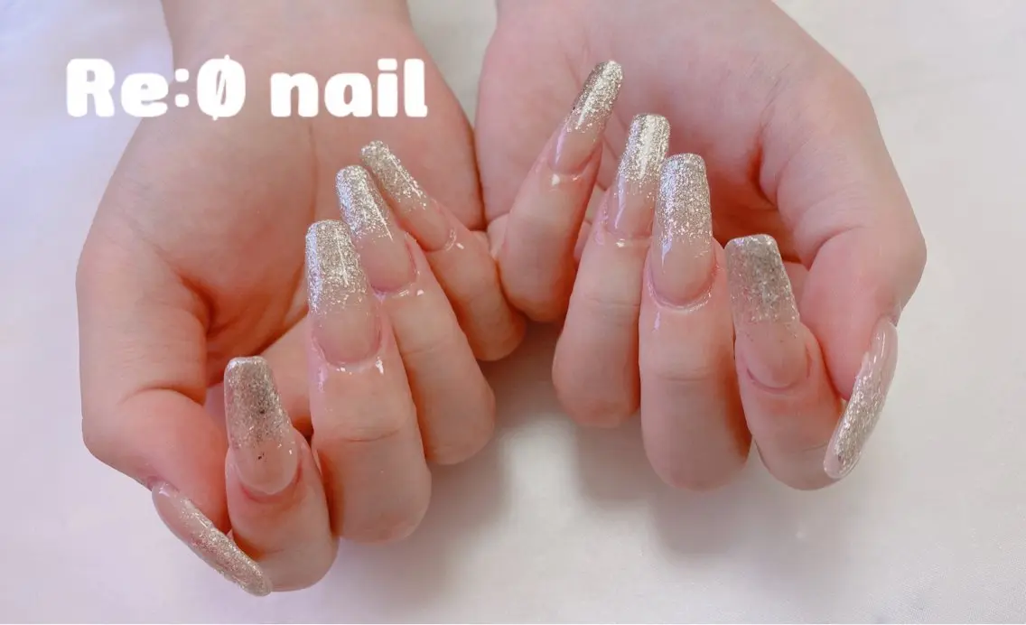 ネイル ゴールド ラメ(グリッター) ラメグラデーション ハンドネイル Re:Ø nail 🩵TSUJIのネイルデザイン