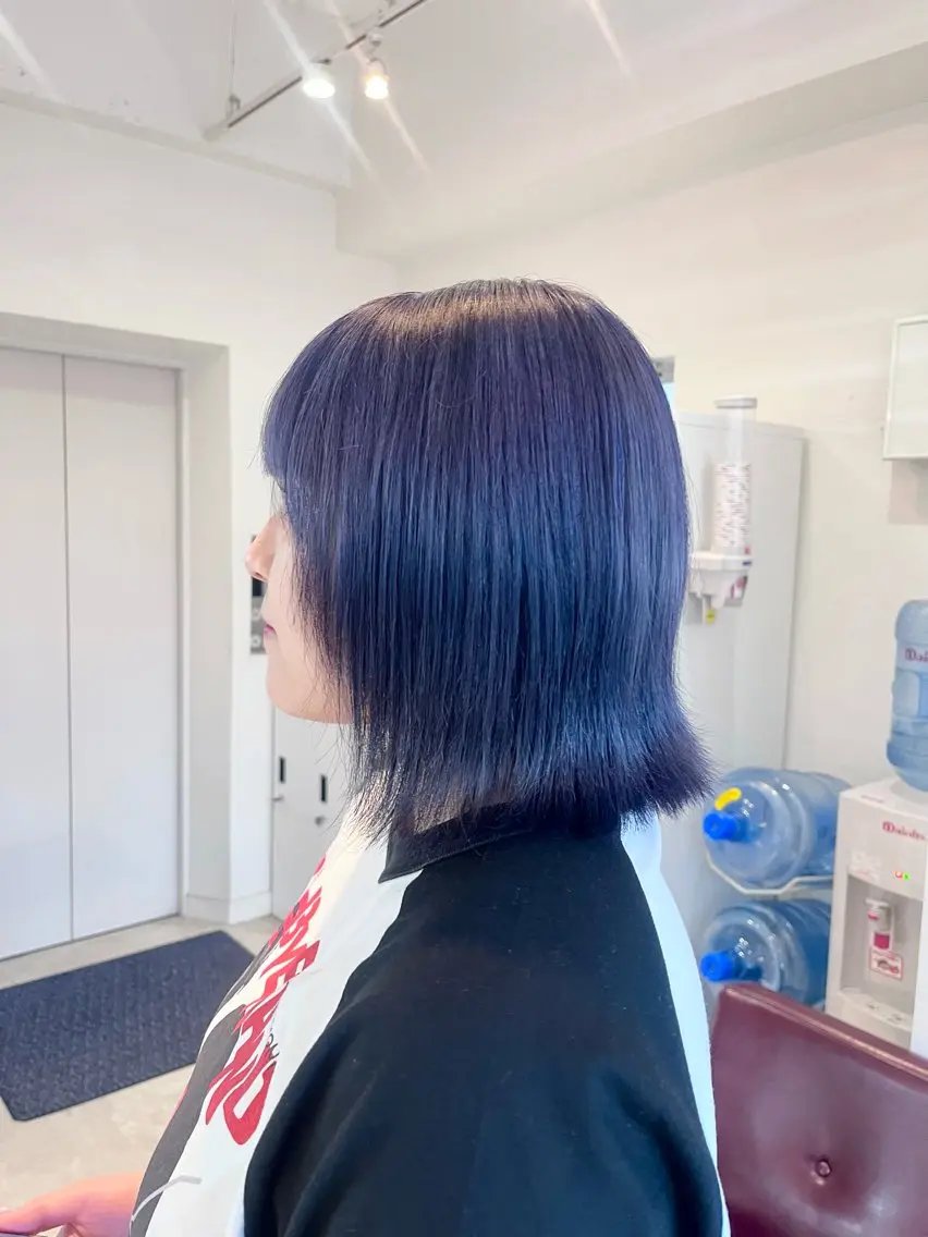 ショート カラー レイヤー🩵透明感 ೀユイ🌙のヘアスタイル