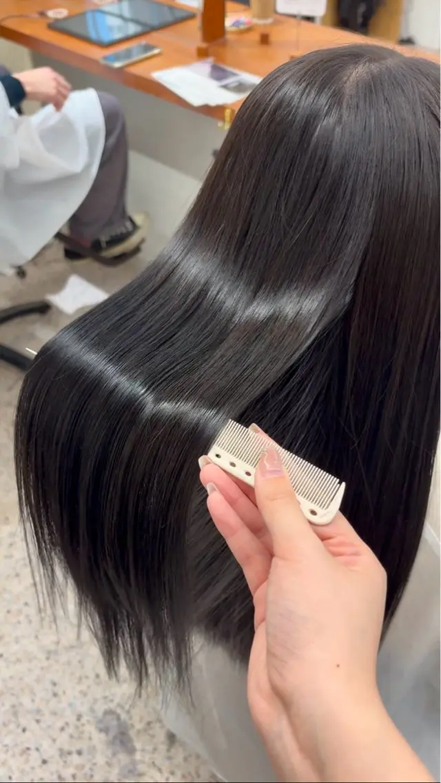 【 minimo限定価格🪽 】 イルミナカラー+髪質改善Aujua11step式極みトリートメント🫧の写真