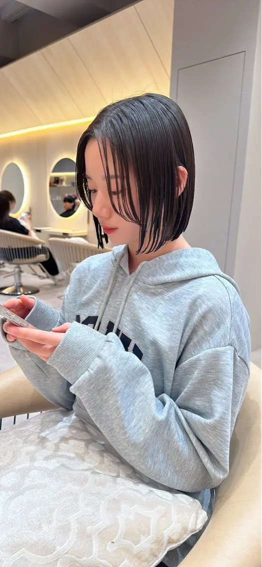 ショート カット ヘアカラー トリートメント 縮毛矯正✨🫧 レイヤー川村利幸のヘアスタイル