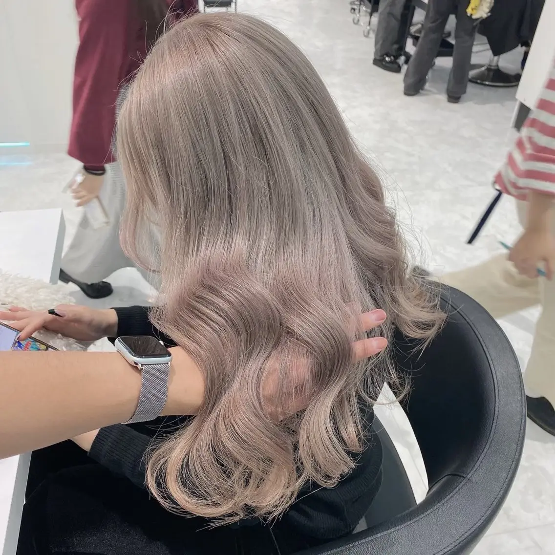ロング カラー ヘアカラー 佐藤 笑瑠のヘアスタイル
