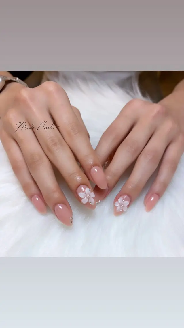ネイル アートネイル フラワーネイル ワンカラーネイル ハンドネイル Mila Nail🐈のネイルデザイン